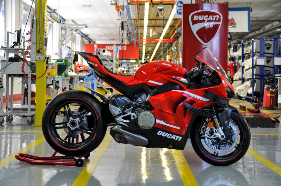 Ducati Superleggera V4: partita la produzione 