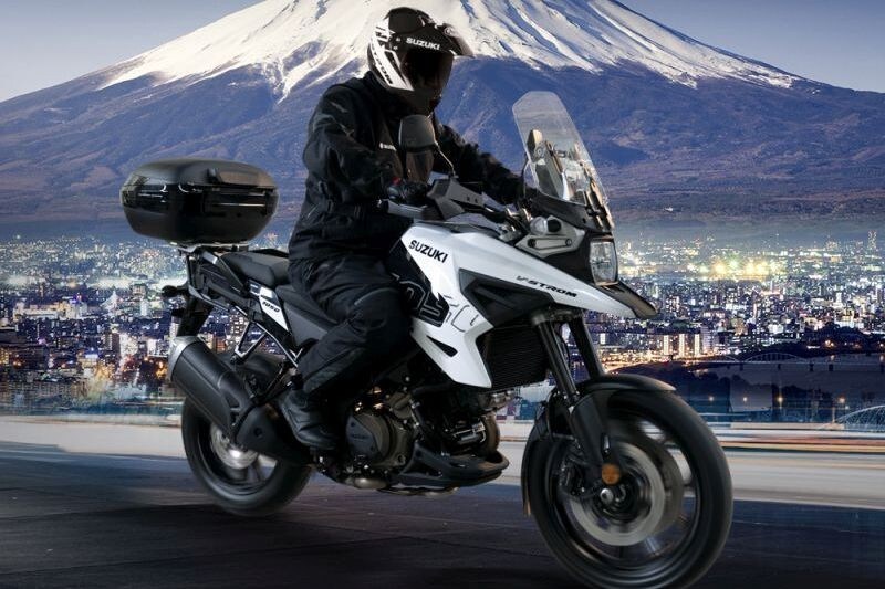 Suzuki V-Strom 1050 Machi, l'adventure è iperaccessoriata