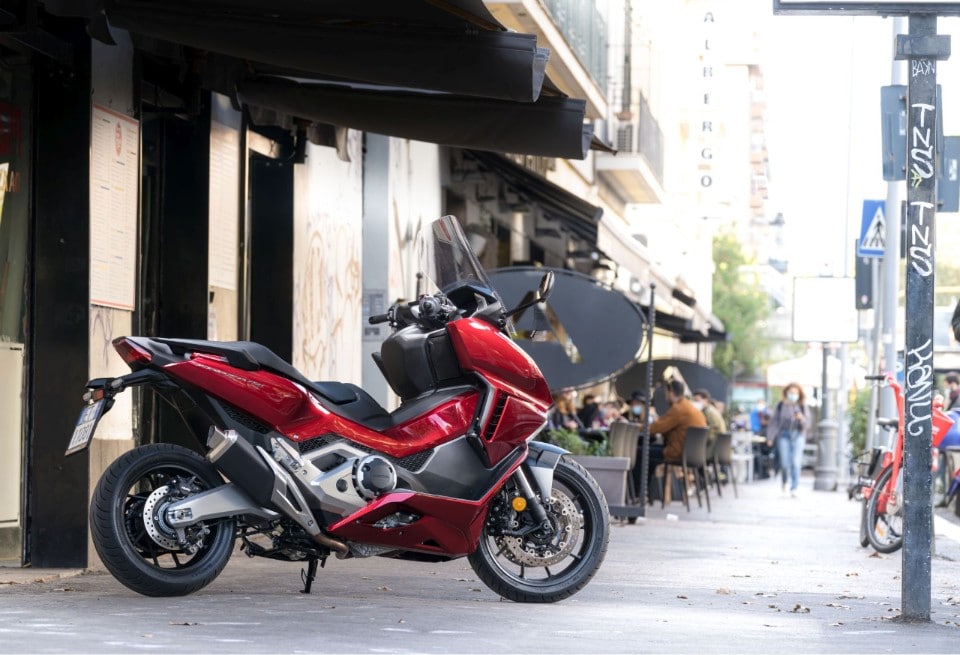 Honda Forza 750 vince il premio Red Dot per il design