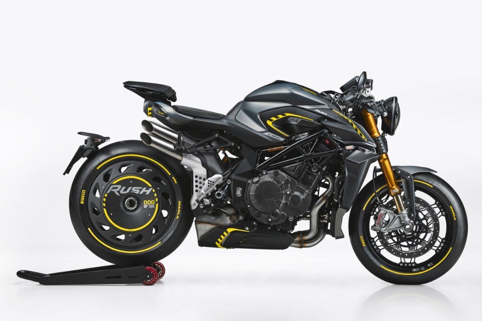 MV Agusta Rush 1000: la naked più estrema