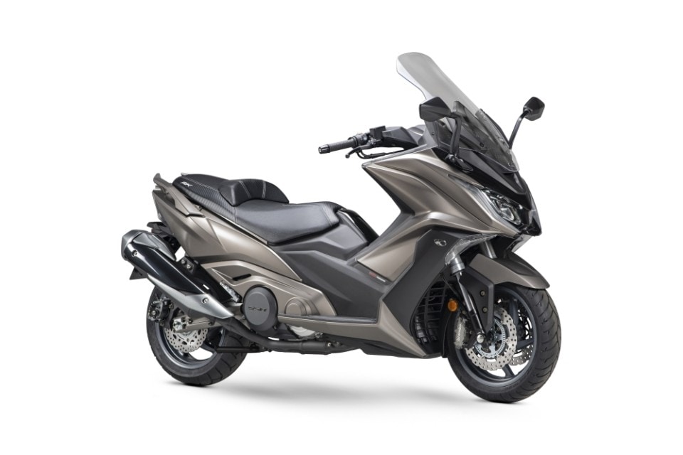 Kymco AK550 ETS: la versione 2021