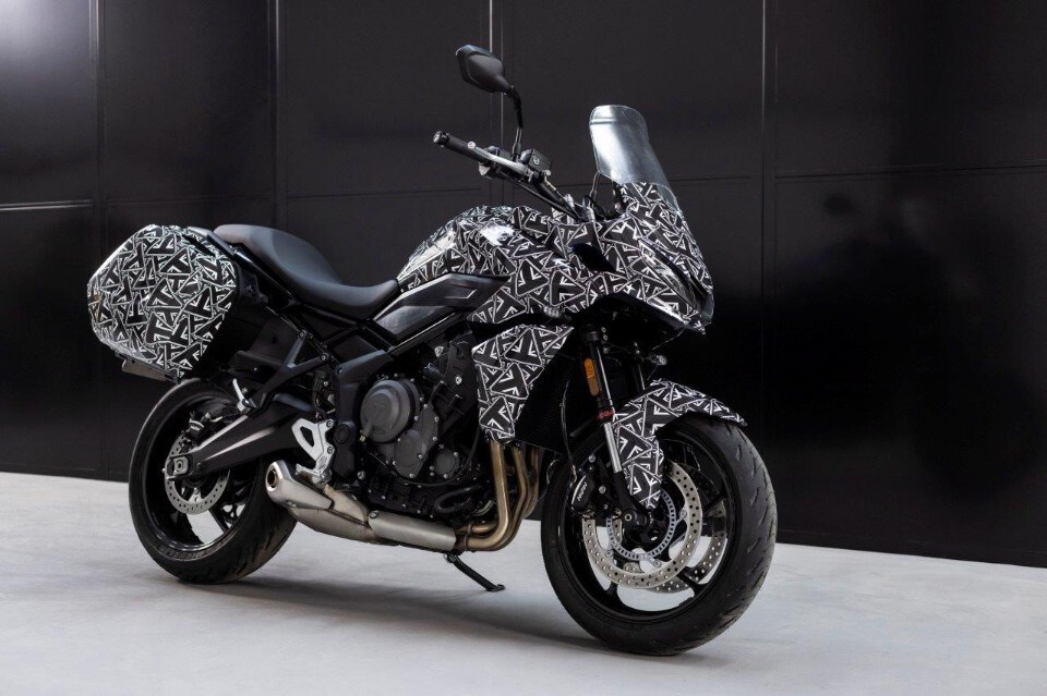 Triumph Tiger Sport 660: ecco le prime immagini!