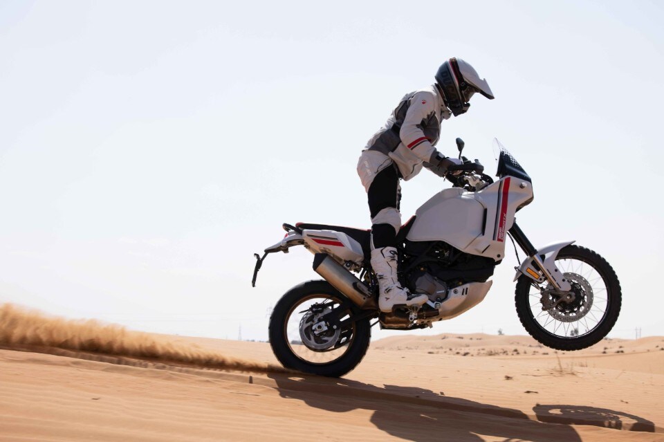 Ducati DesertX: tanta voglia di off-road