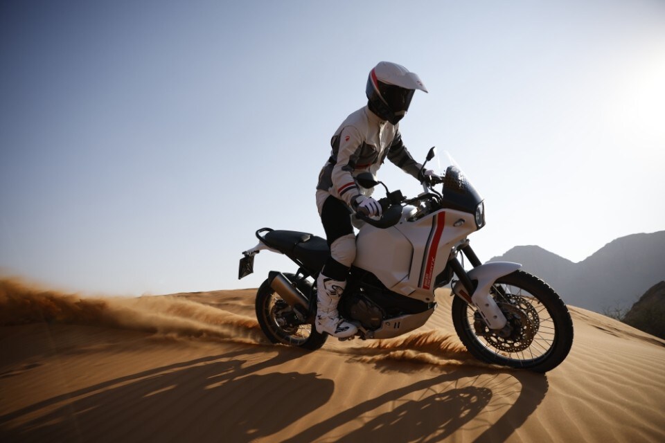 Ducati DesertX: tanta voglia di off-road