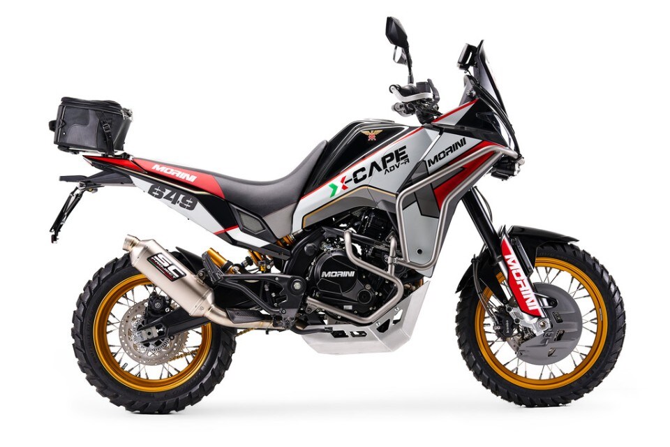 Moto Morini X-Cape ADV R, pronta per la battaglia
