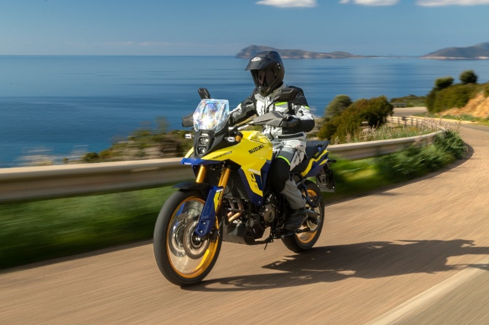 La nuova Suzuki V-Strom 800DE arriva in concessionaria