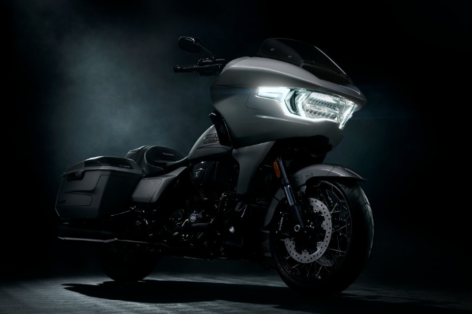 Harley-Davidson presenta le Limited Edition CVO Street Glide e CVO Road Glide