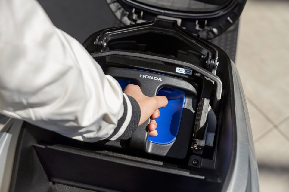 EM1 e: il primo scooter elettrico di Honda per il mercato europeo