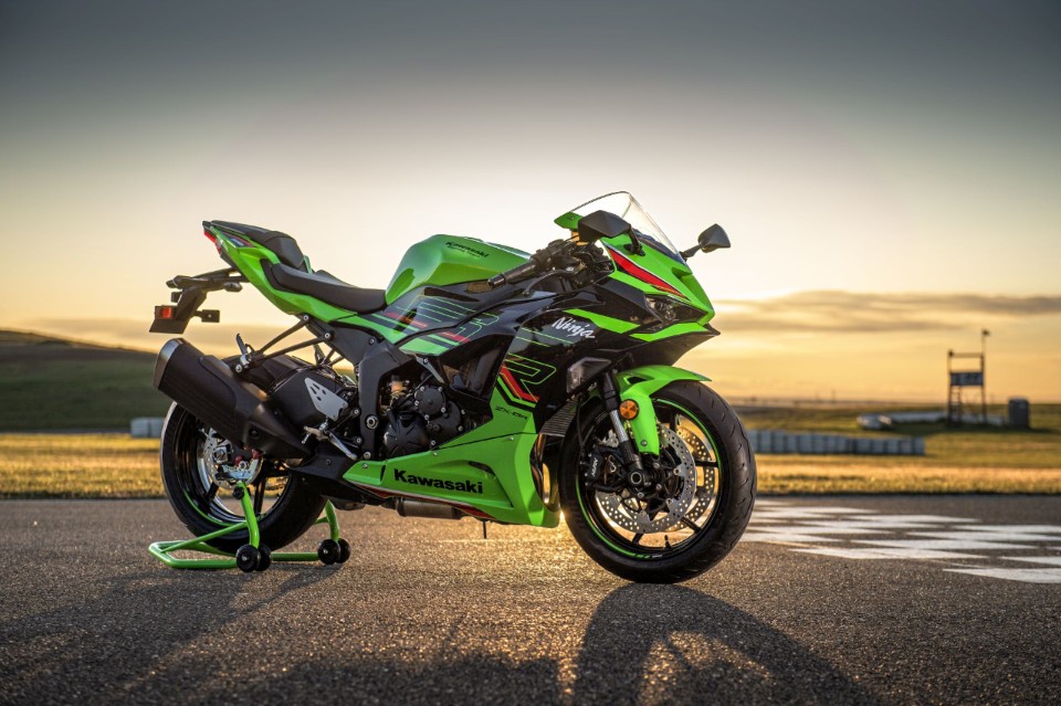 La Kawasaki Ninja ZX-6R arriva dai concessionari