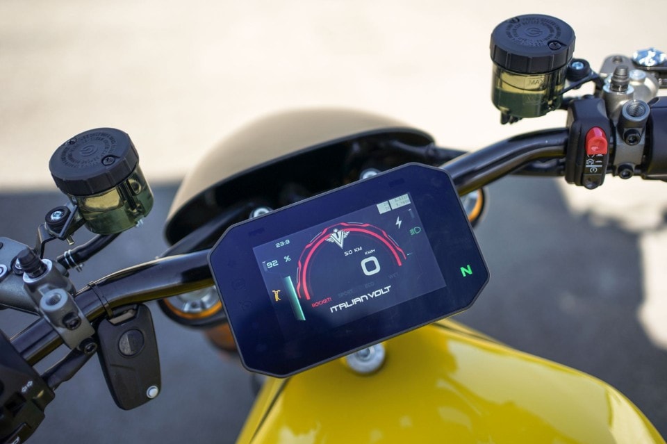 Lacama 2.0: l'elettrica italiana "di sartoria"