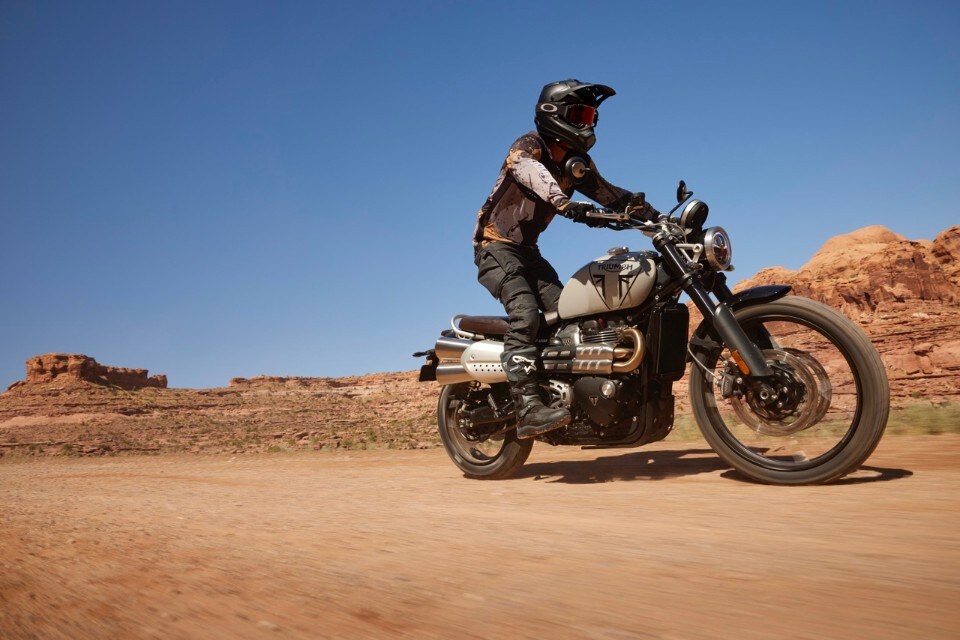 Triumph presenta la nuova famiglia Scrambler 1200