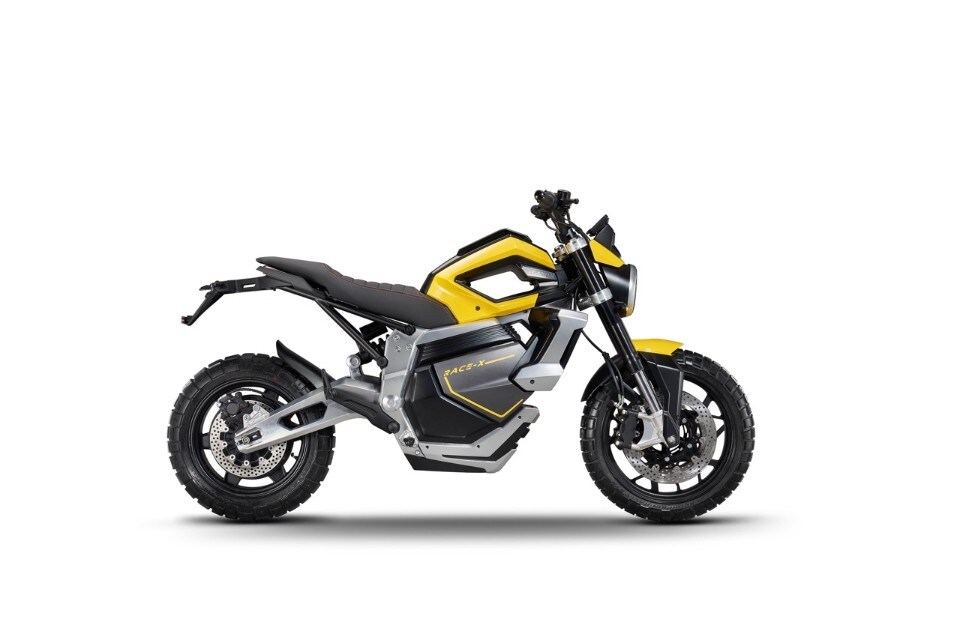 Velocifero: a EICMA 2023 arriva Race-X