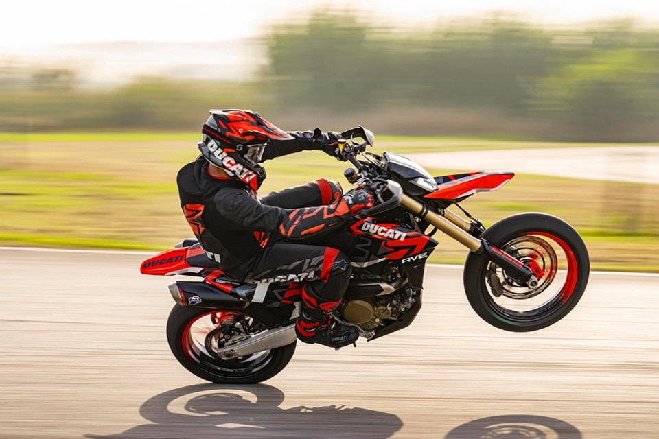 Ducati Hypermotard 698 Mono: che bomba!