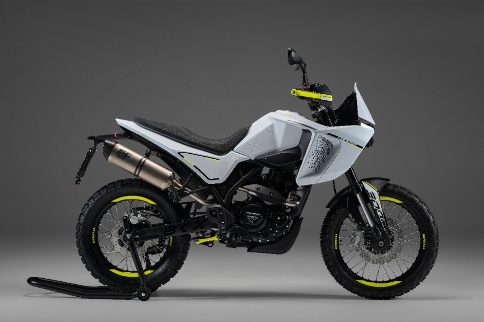 Benelli BKX 300 e BKX 300 S: tra Adventure e strada a EICMA 2023