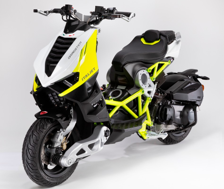 A EICMA 2023 Italjet presenta il prototipo definitivo del Dragster 559 Twin
