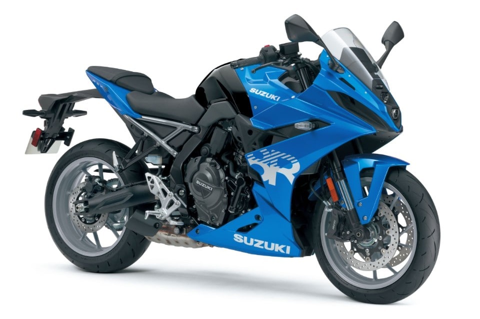 Suzuki GSX-8R: finalmente carenata!