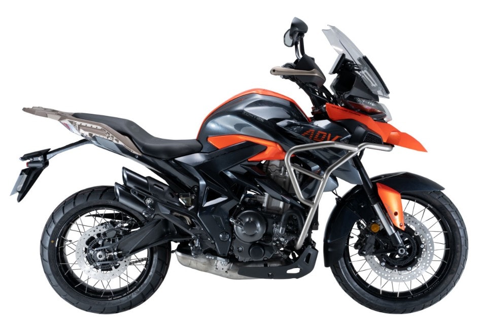 Zontes: tutte le novità di Eicma 2023 a uno e... tre cilindri! +VIDEO+