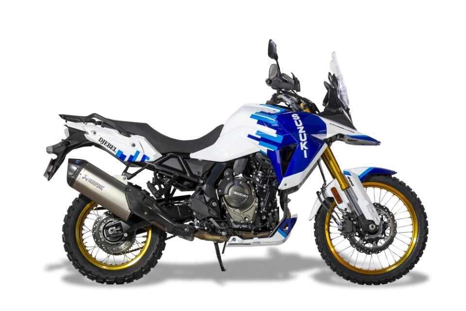  Suzuki V-Strom 800DE Djebel: sapore di Dakar