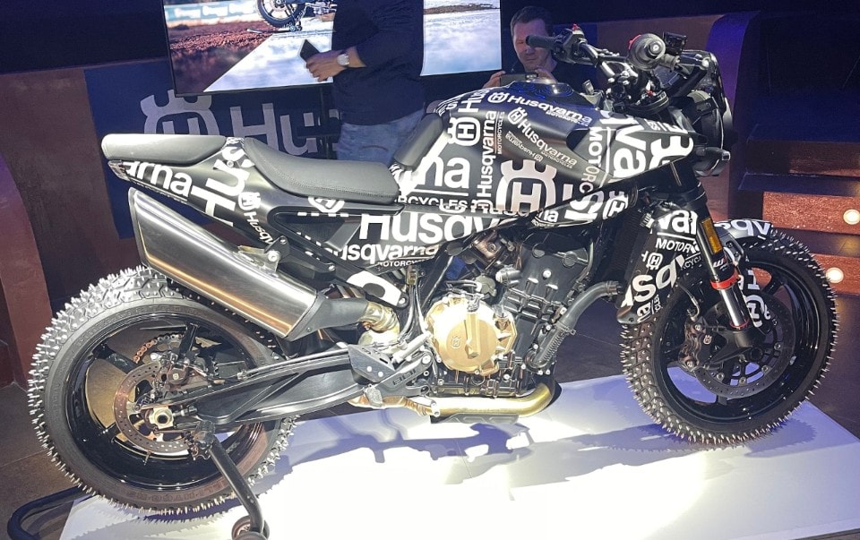 Husqvarna prepara le Vitpilen e Svartpilen 801 bicilindriche