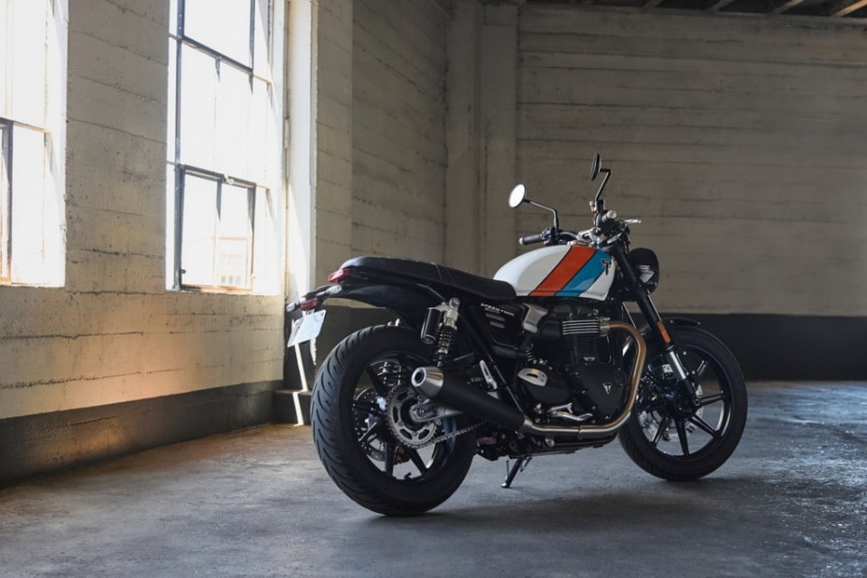 Triumph presenta la nuova Speed Twin 900