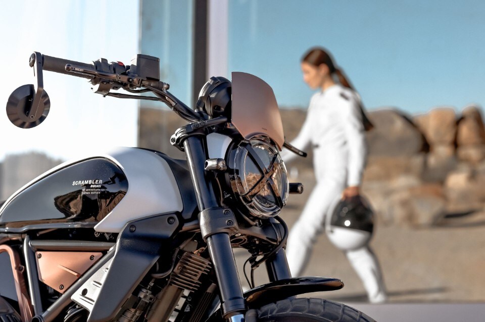 Ducati celebra 10 anni di Scrambler con la serie limitata Rizoma Edition