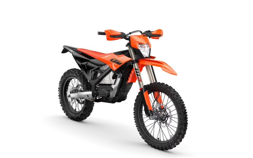 KTM non molla sull'elettrico e presenta la nuova Freeride E