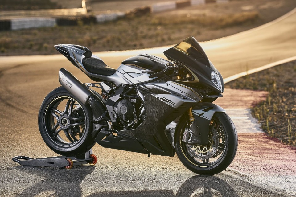 EICMA 2024: MV AGUSTA F3 Competizione