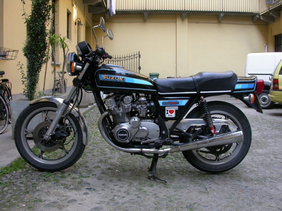 Dal 1980 con furore: una Suzuki GS 550 E usata uniproprietario