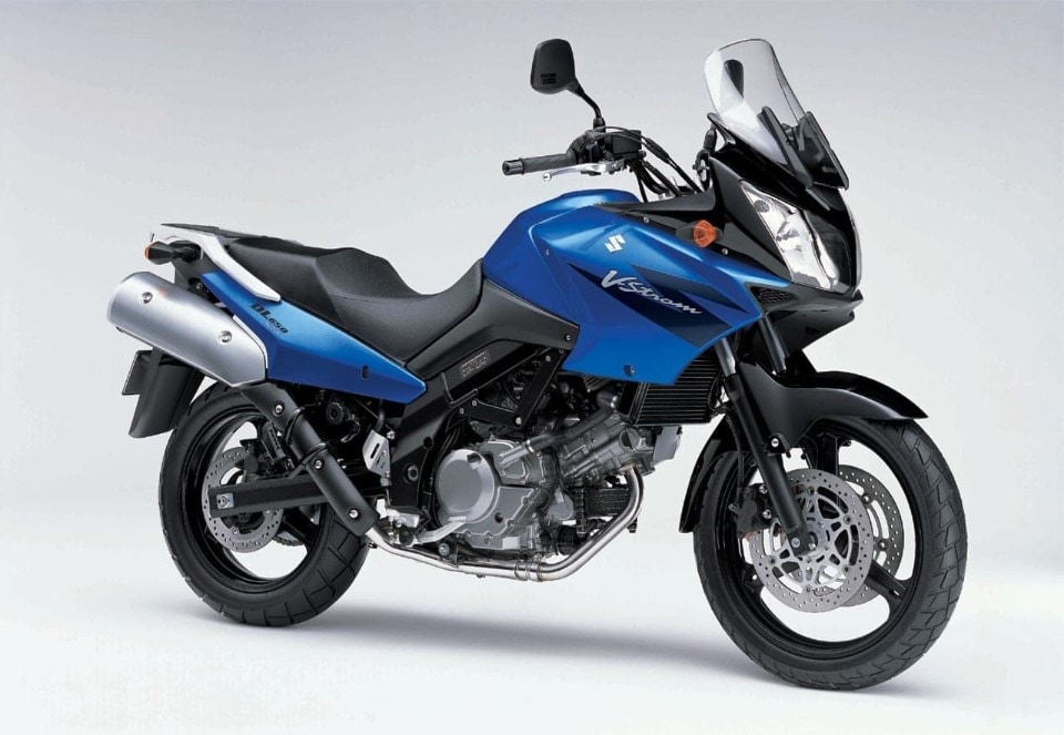 Addio Suzuki V-Strom 650: la crossover giapponese chiude qui la sua carriera