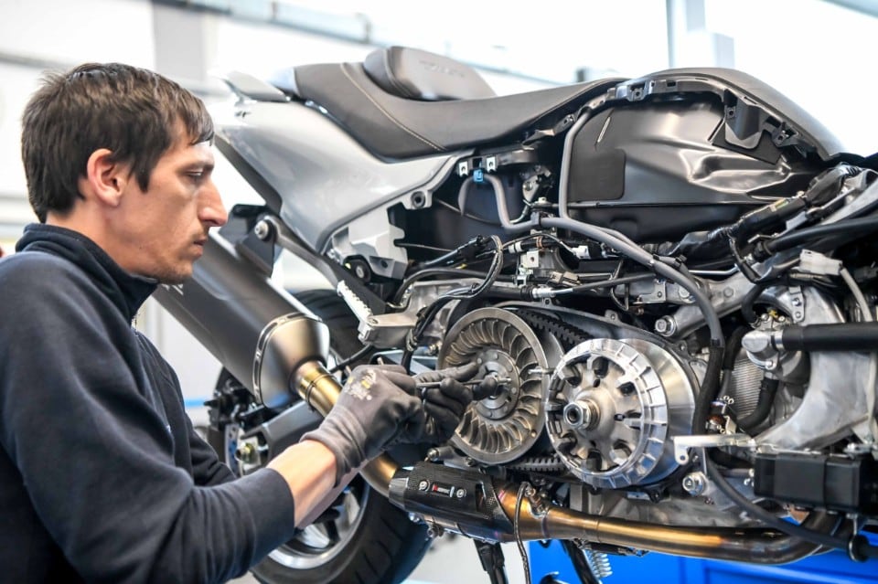 Yamaha TMAX Polini Evolution: come ti tiro fuori 10 CV in più col solo variatore