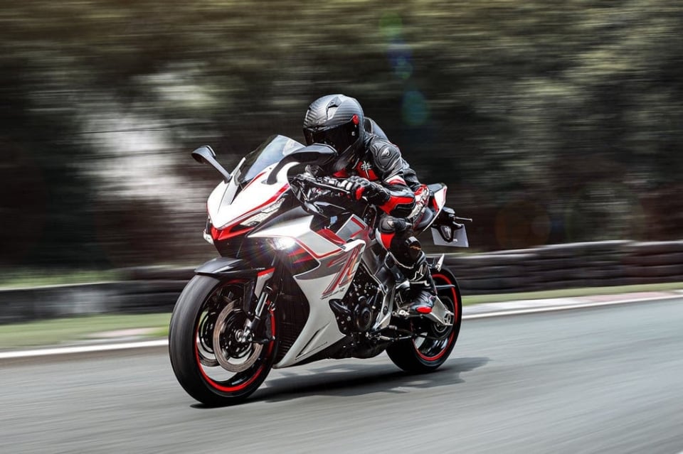 Zontes ZT703-RR: la supersportiva cinese che sfida l'Europa