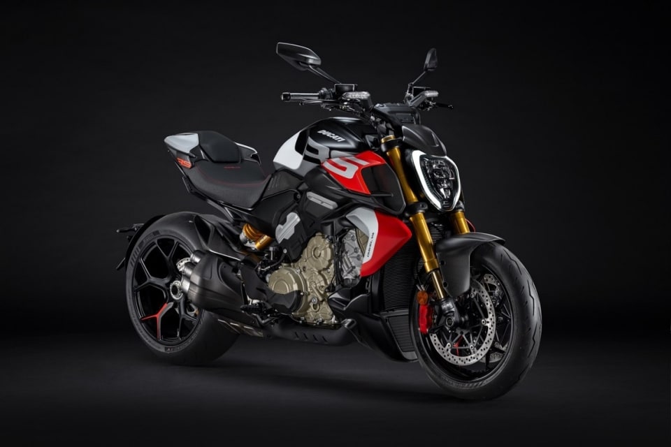 Ducati Diavel V4 RS: la cruiser che vuole fare la superbike