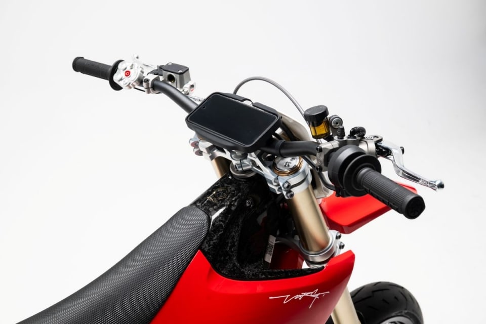 Stark VARG SM, la supermoto più potente sul mercato è elettrica