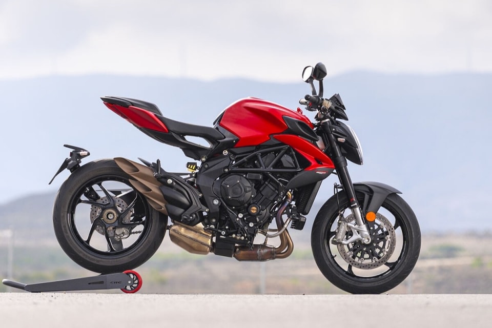 MV Agusta Brutale 800 2026: entry level a chi?