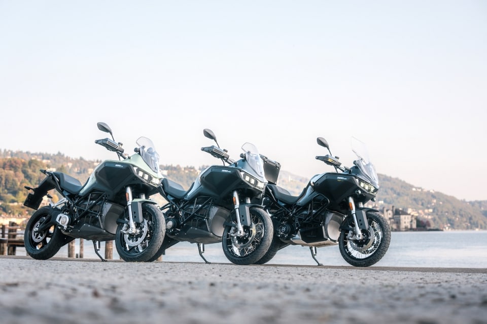 Zero Motorcycles presenta a EICMA 2025 lo scooter urbano LS1 