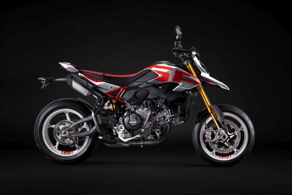Ducati Hypermotard V2: potenza e leggerezza