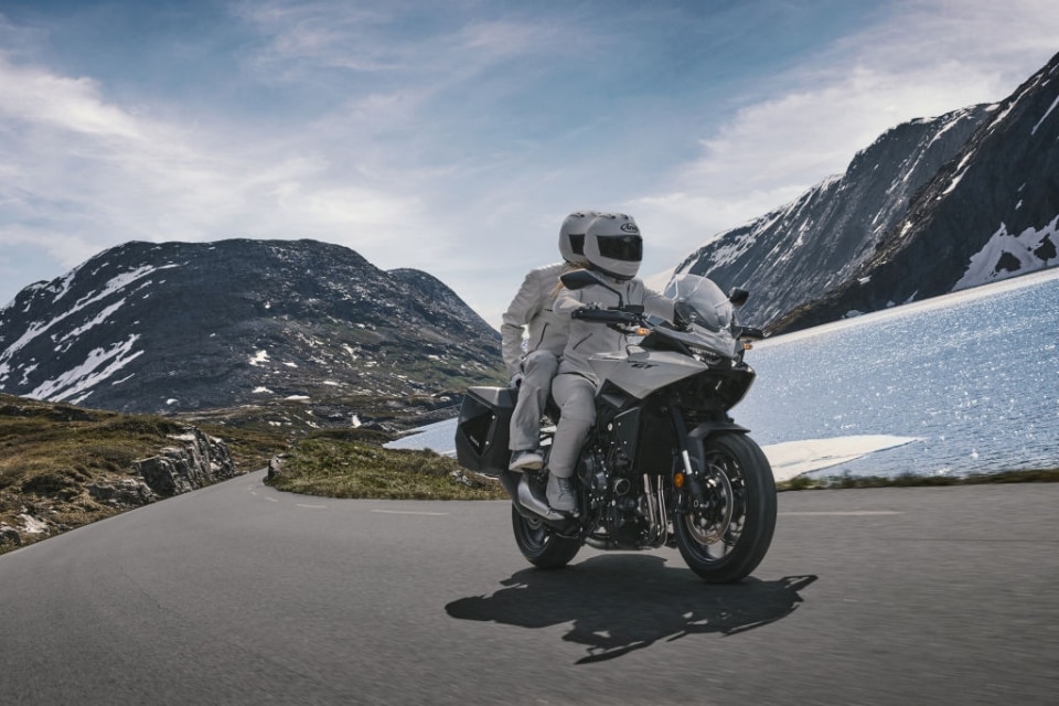 Con la CB1000GT Honda torna a fare le sport tourer come si deve 