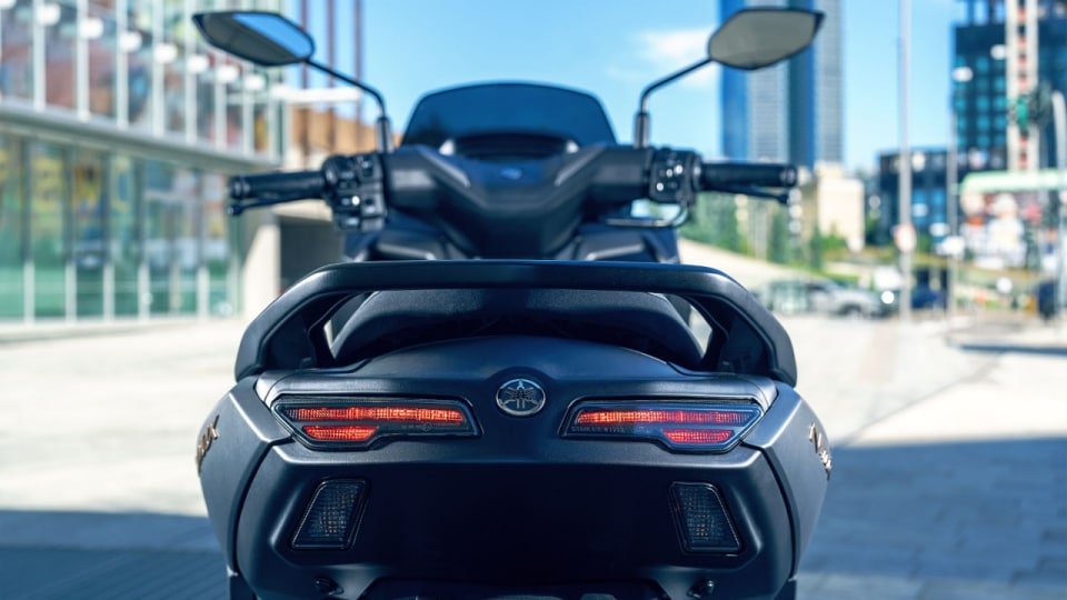 Yamaha NMAX 155 Tech Max: più prestazioni con la trasmissione elettronica