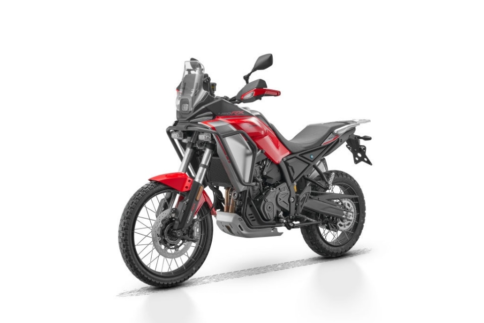 QJ Motor SRT 450 RX: la crossover adventure media a 5.790 euro