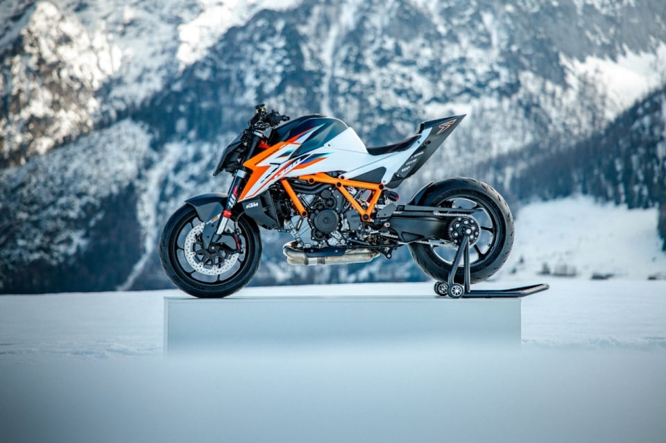 KTM 1390 Super Duke RR: una bestia da 193 CV (in soli 350 esemplari)
