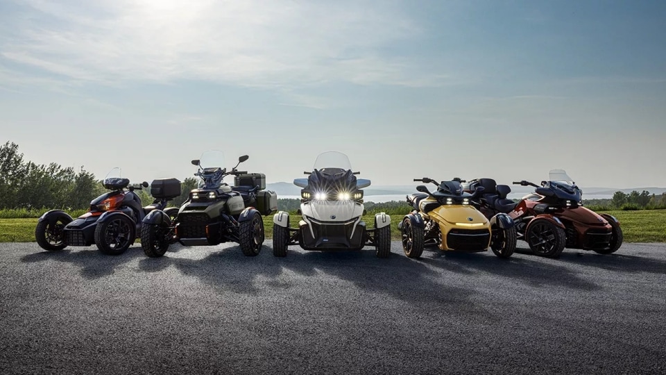 Moto o auto? Ecco il folle Campagna T-Rex, motore Kawasaki e 208 CV