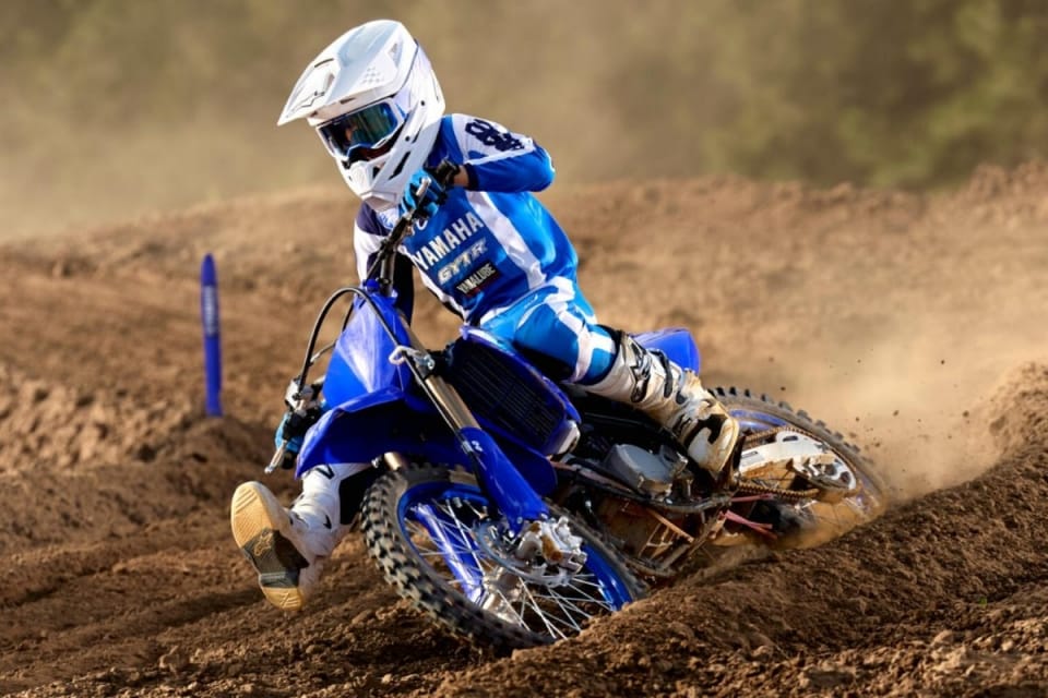 Nuova Yamaha YZ85 2027: anche il minicross si evolve