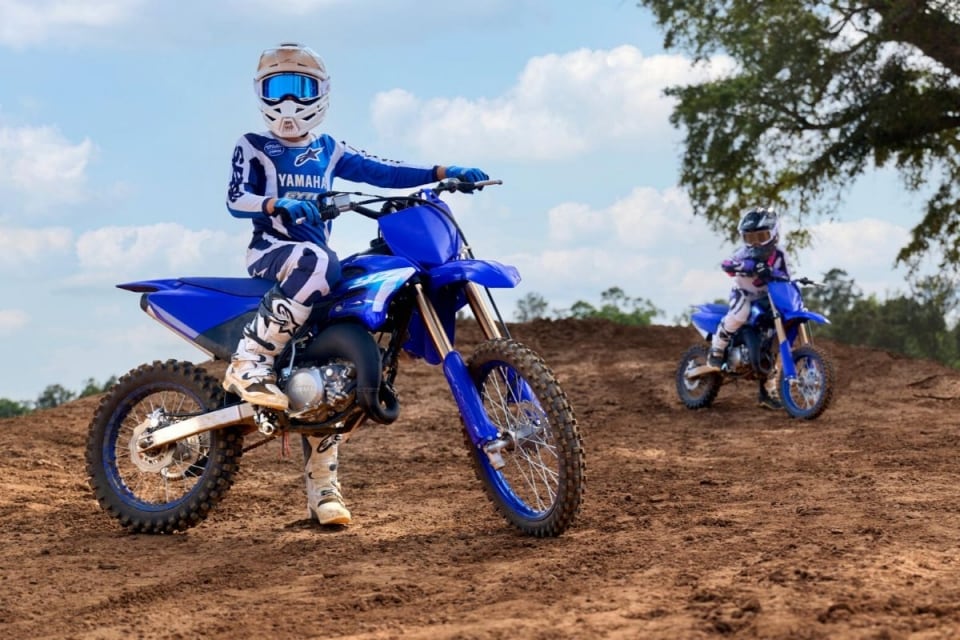Nuova Yamaha YZ85 2027: anche il minicross si evolve