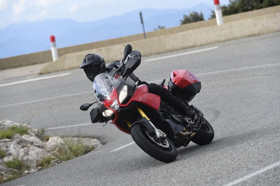 Sull'Aprilia Caponord 1200 debutta la AMP