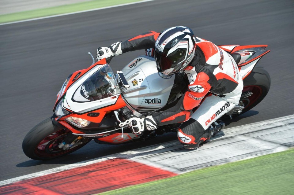 Aprilia RSV4 RF: sempre di più!