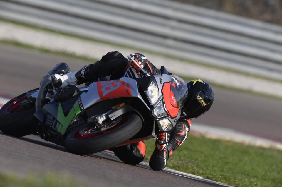 Aprilia RSV4 RF: un secondo più veloce!