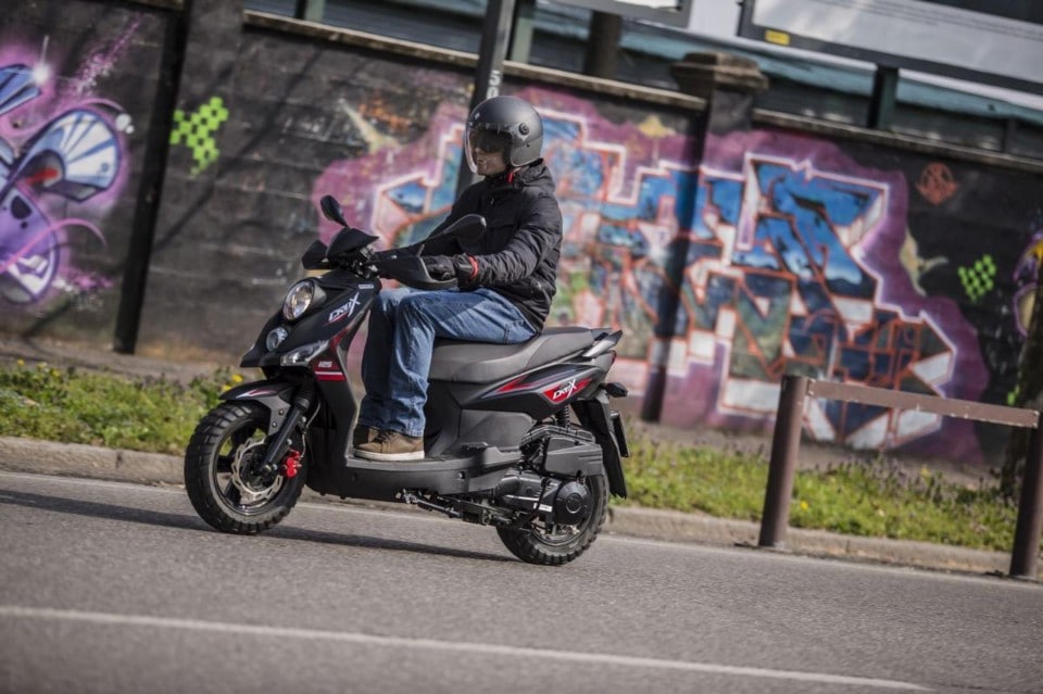 Sym Crox 125 CBS: street style