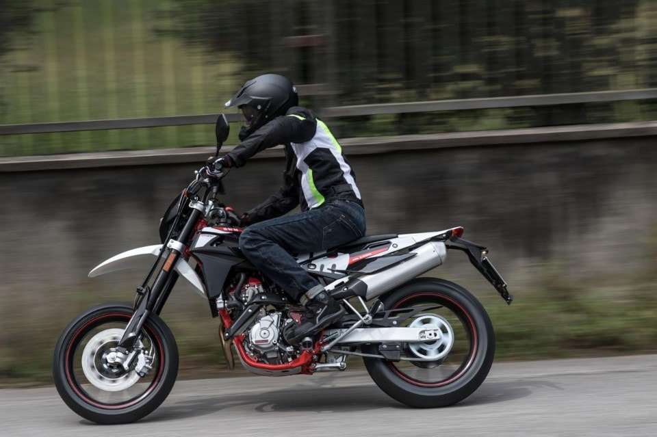 SWM SM125R: a scuola di motard