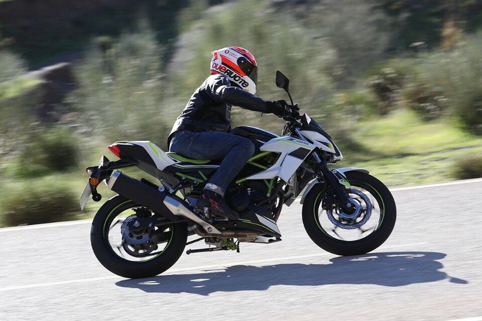 Kawasaki Z125, l’estetica del nudo