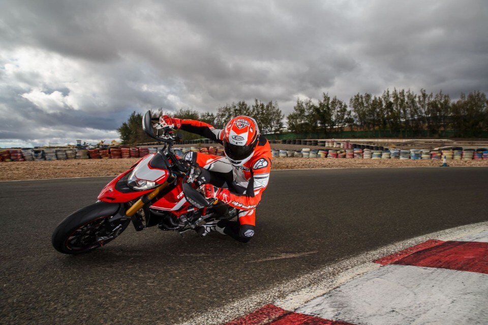 Ducati Hypermotard 950 SP: hyper divertimento!
